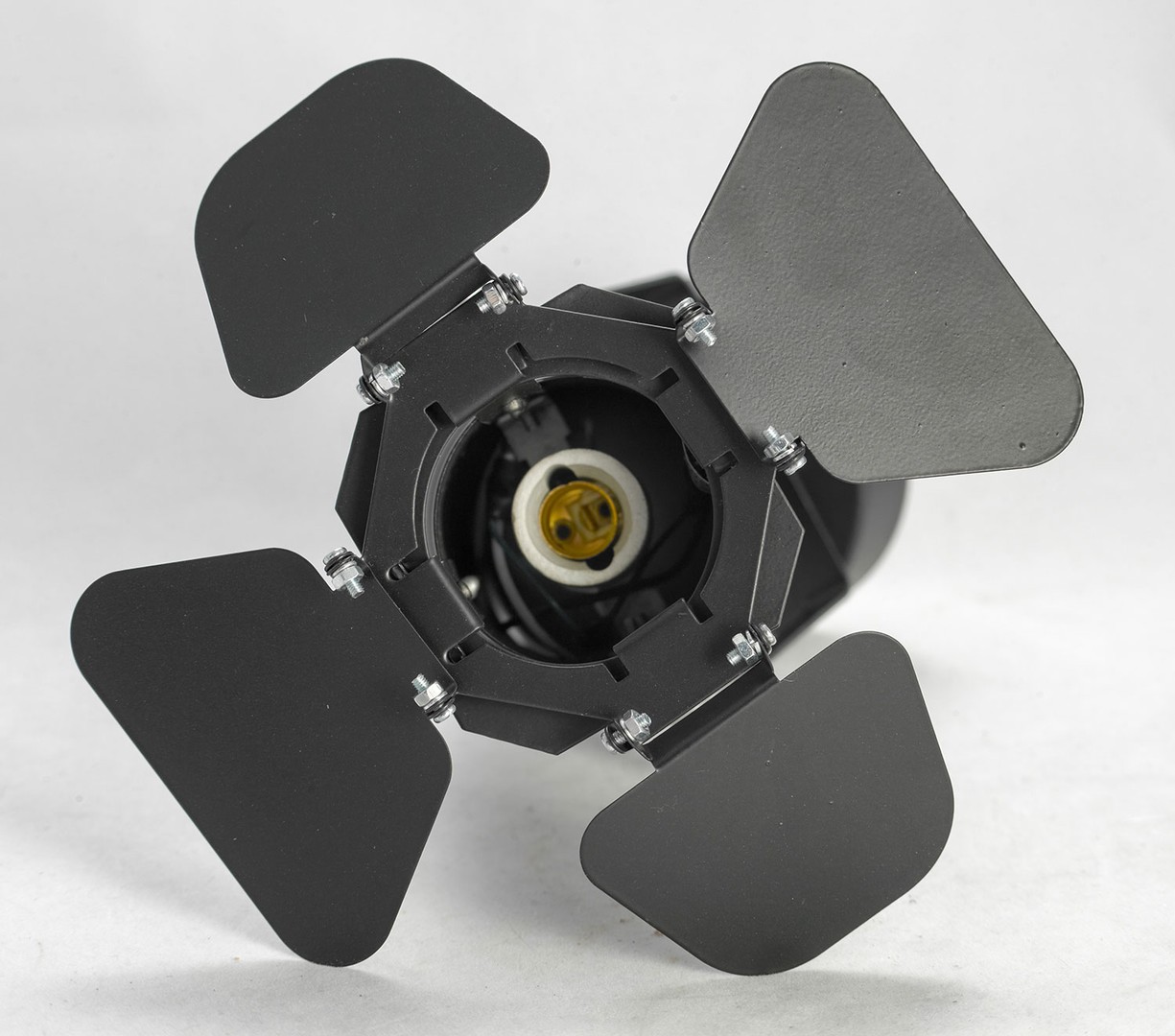 Трековый светильник Lussole THORNTON LSP-9838-TAW, цвет черный - фото 5