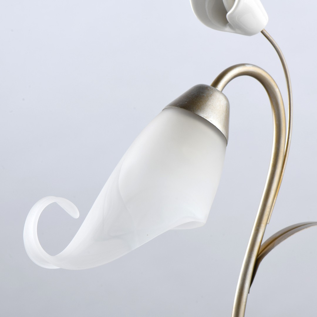 Настольная лампа MW-Light Восторг 242037301, цвет белый - фото 3