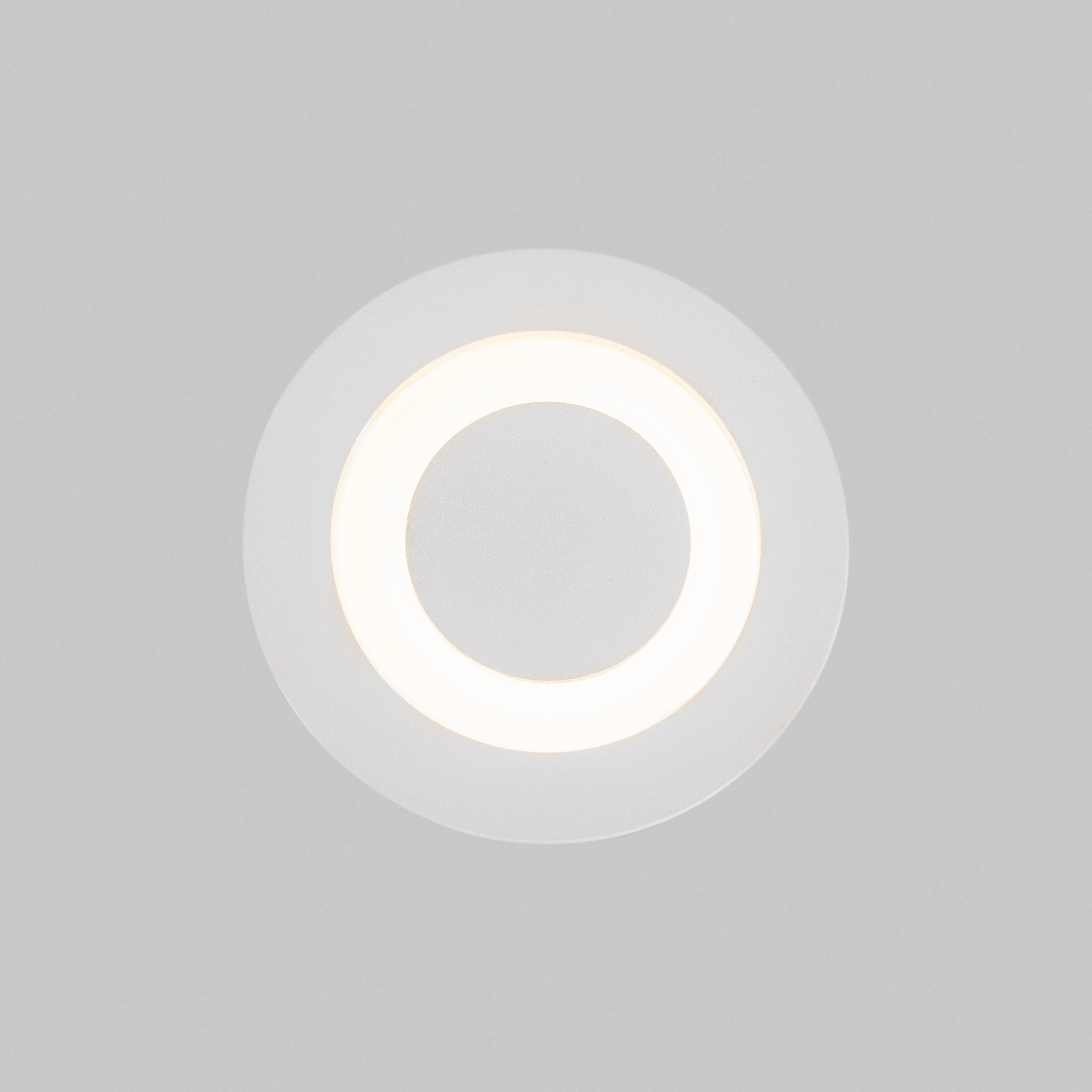 Светильник Maytoni LIMO O037-L3W3K, цвет белый - фото 2