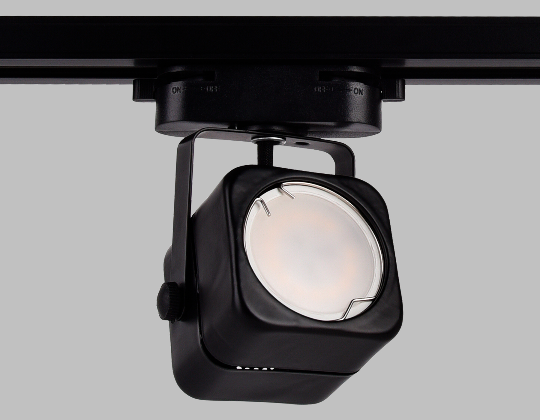 Трековый однофазный светильник TRACK SYSTEM Ambrella light GL5108, цвет черный - фото 4