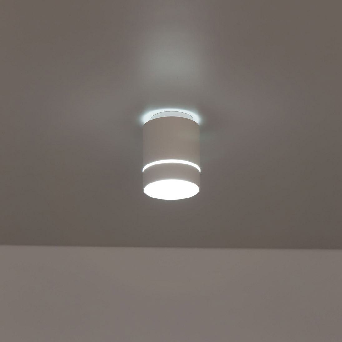 Точечный накладной светильник Citilux БОРН CL745010N, цвет белый - фото 3