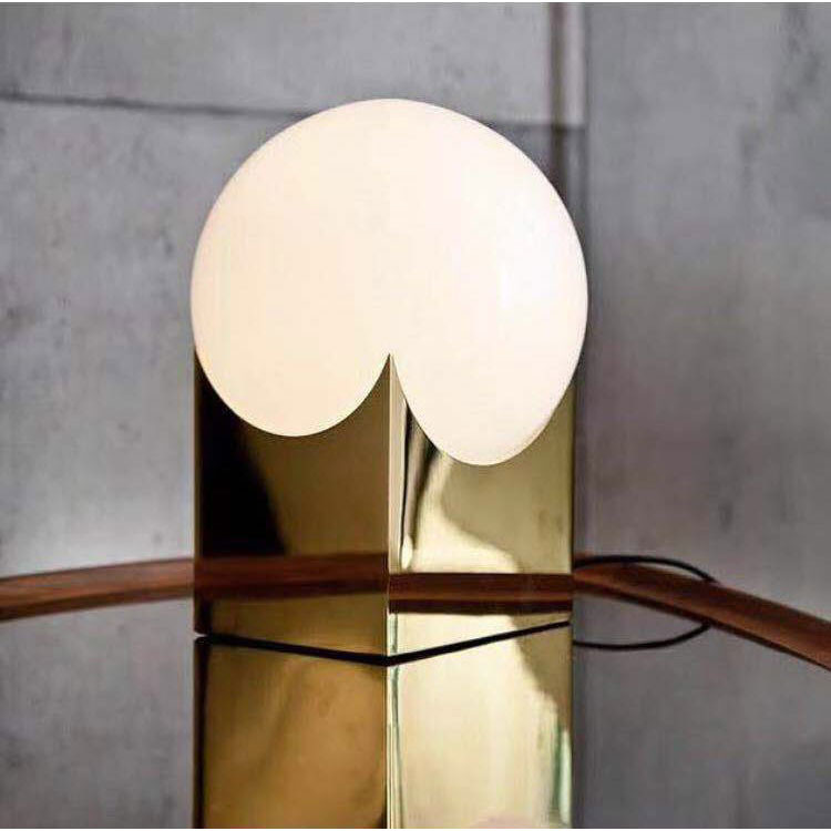 Декоративная настольная лампа iLamp GOLDEN 10213T/1-D200 MGL-WH, цвет белый 10213T/1-D200 MGL-WH - фото 1