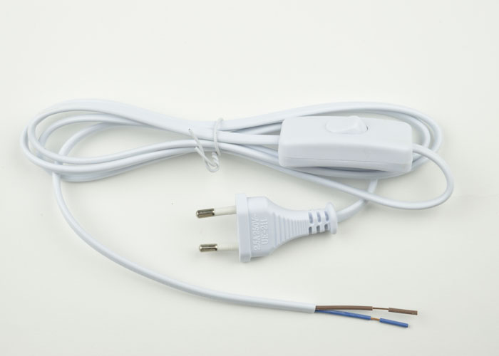 Сетевой шнур с выключателем для настольных ламп Uniel UL-00004428, цвет белый