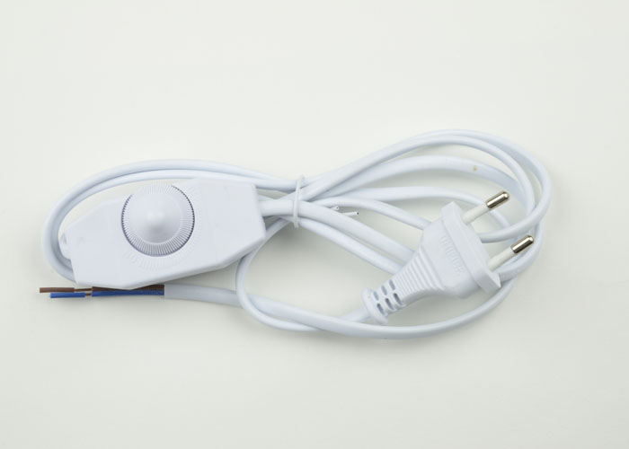 Сетевой шнур с вилкой и выключателем Uniel UL-00004439, цвет белый