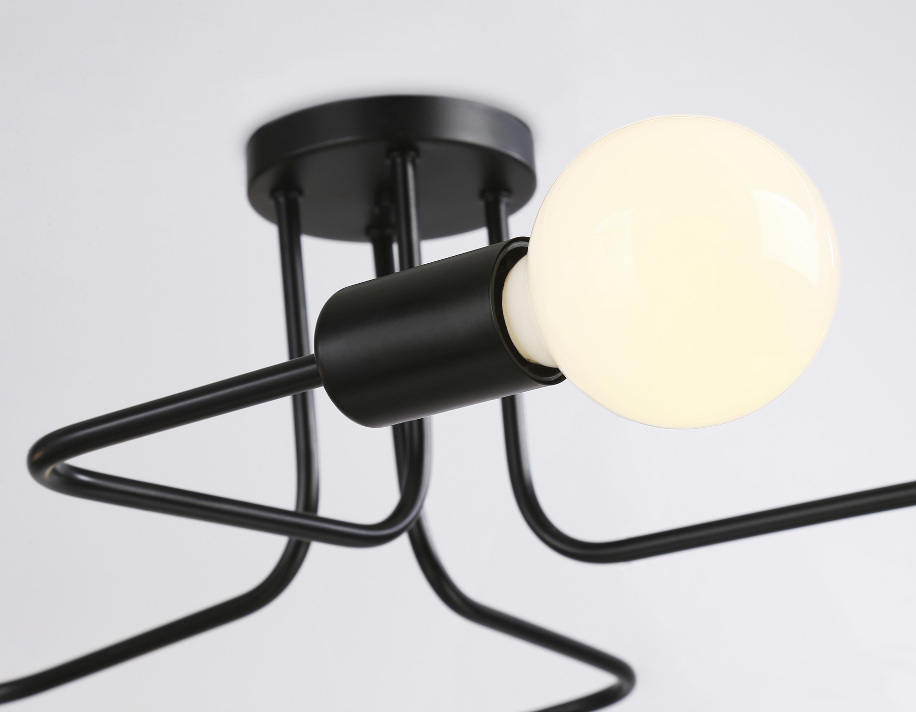 Потолочная люстра Ambrella light TRADITIONAL TR8022, цвет черный - фото 3