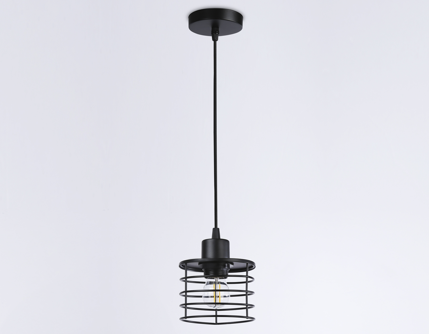 Подвесной светильник Ambrella light TRADITIONAL TR8068, цвет черный - фото 2