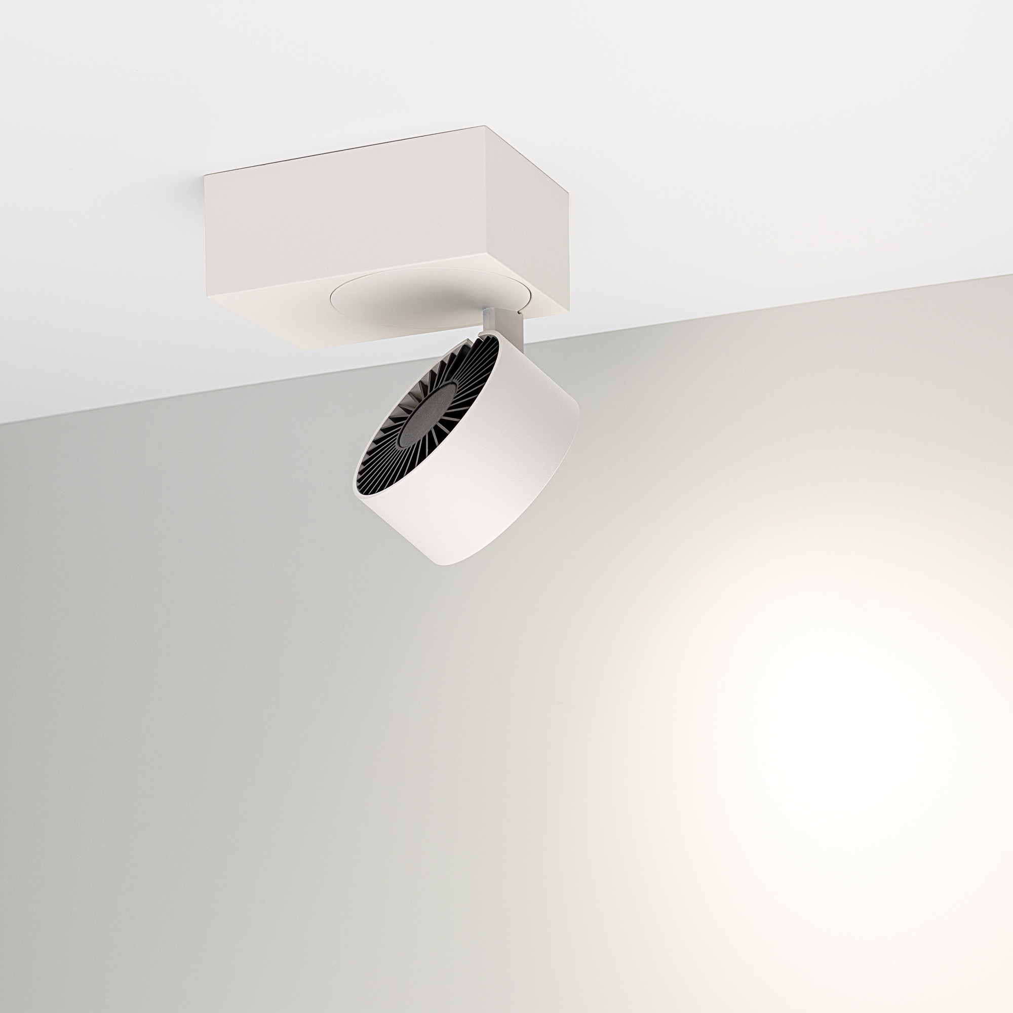 Корпус для потолочного светильника с драйвером PLURIO-BASE-SURFACE-S112x79 (WH, 1-2, 200mA) Arlight 030258, цвет белый - фото 2