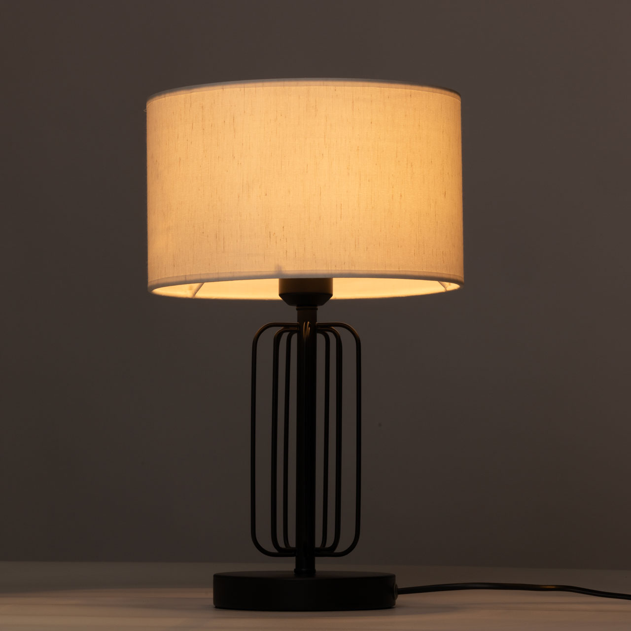 Декоративная настольная лампа MW-Light ШАРАТОН 628030701, цвет белый - фото 2
