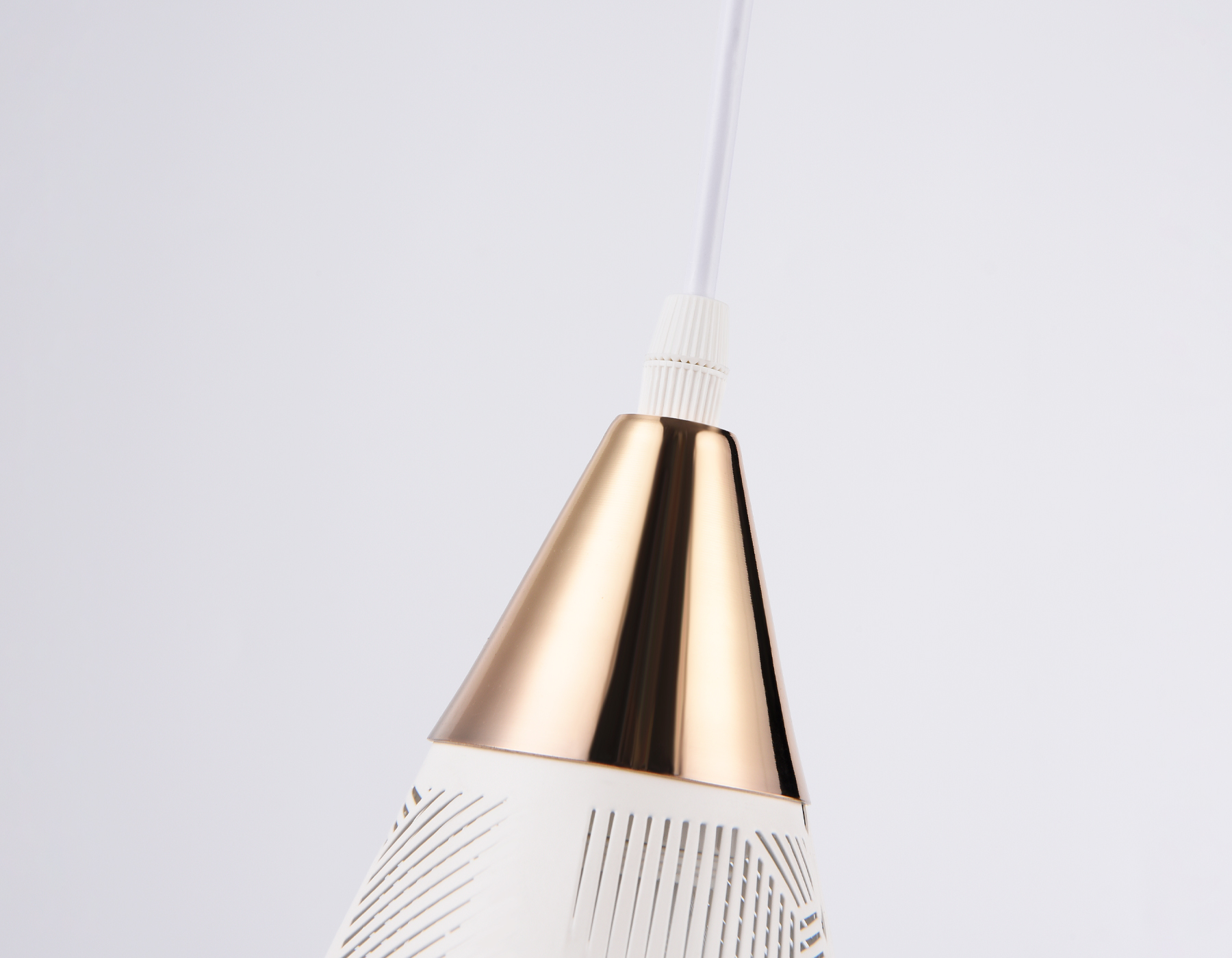 Подвесной светильник Ambrella light LOFT TR8429, цвет белый;золотистый - фото 6