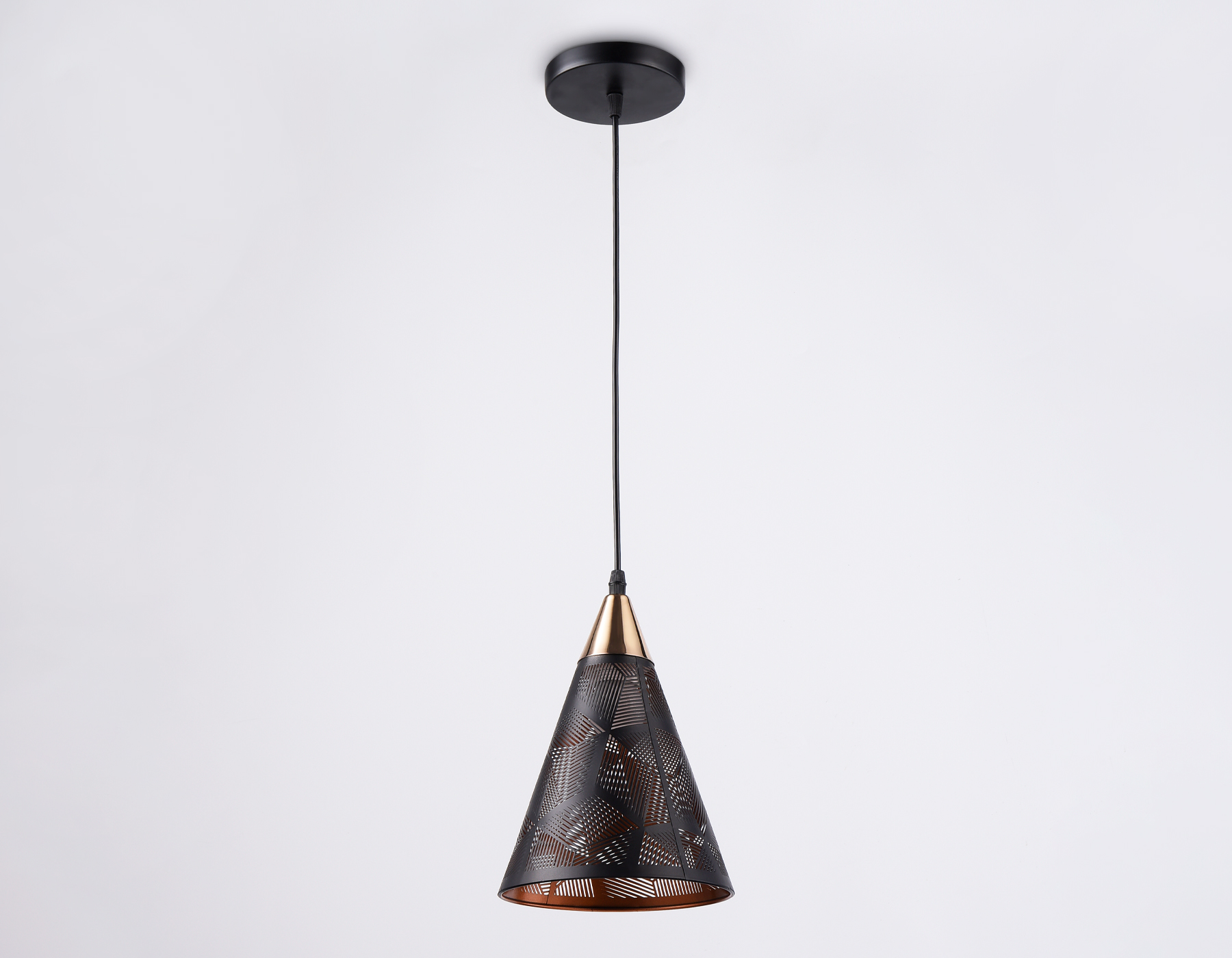 Подвесной светильник Ambrella light LOFT TR8431, цвет чёрный;золотистый - фото 3