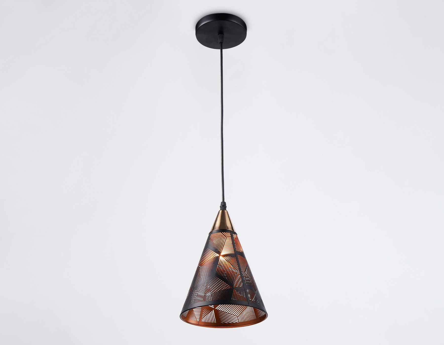 Подвесной светильник Ambrella light LOFT TR8431, цвет чёрный;золотистый - фото 5