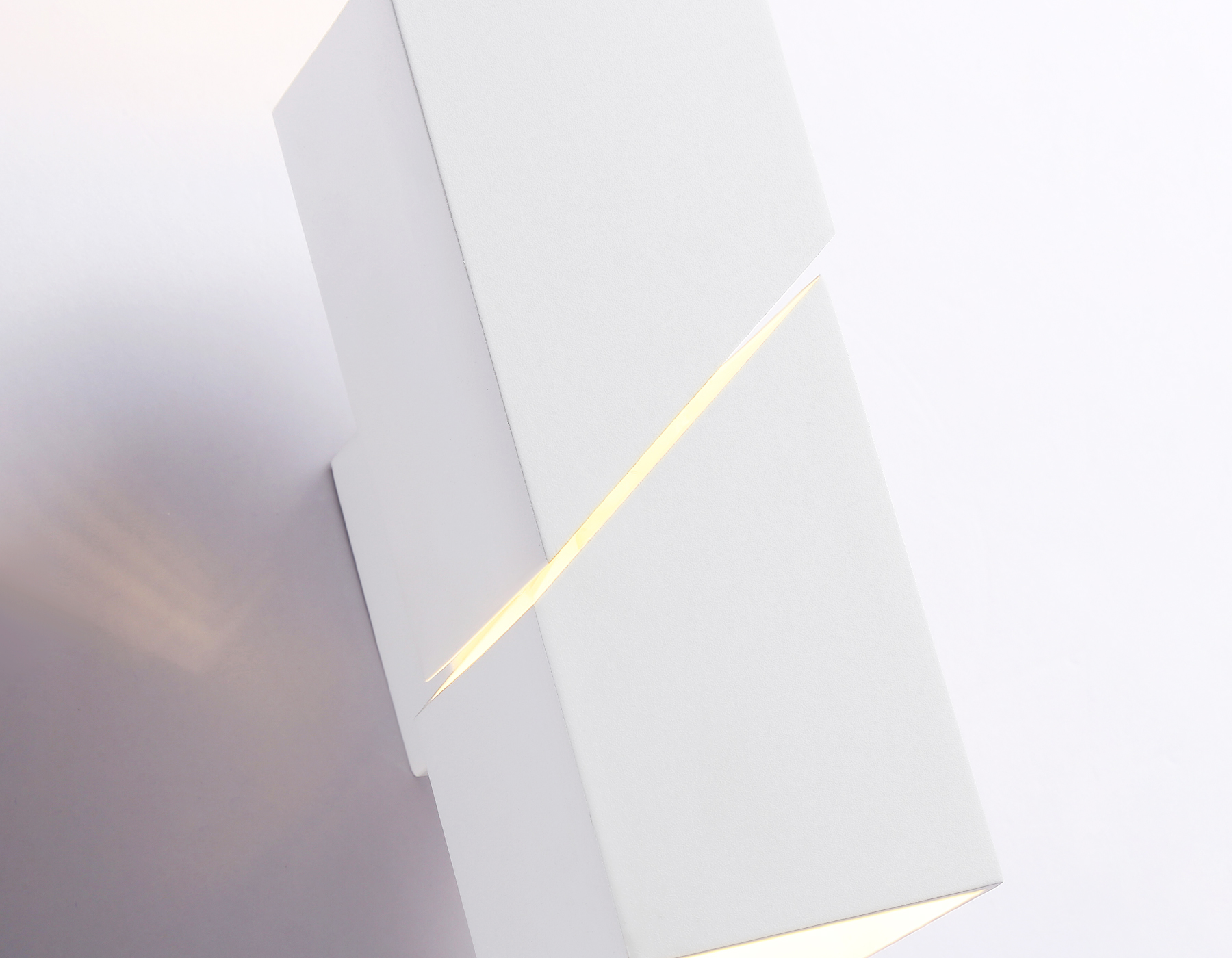 Декоративная подсветка Ambrella light WALL FW2474, цвет белый - фото 6
