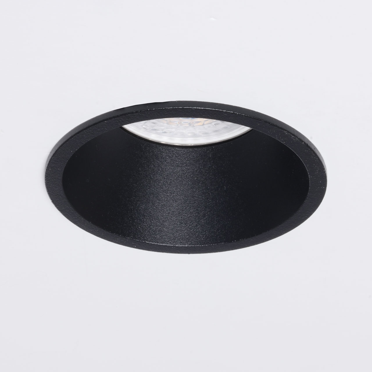 Точечный встраиваемый светильник De Markt ПРАЙМ 850010301, цвет чёрный - фото 2