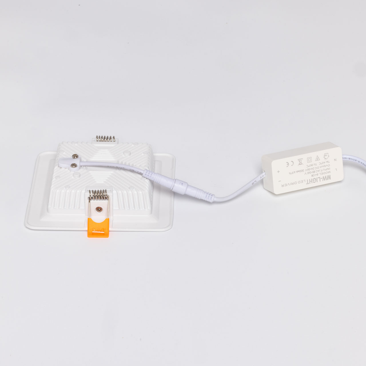 Встраиваемый светильник De Markt ПРАЙМ 850013901, цвет белый - фото 3